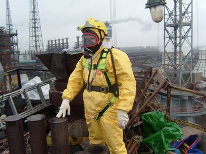 Шланговый дыхательный аппарат при работах в емкости